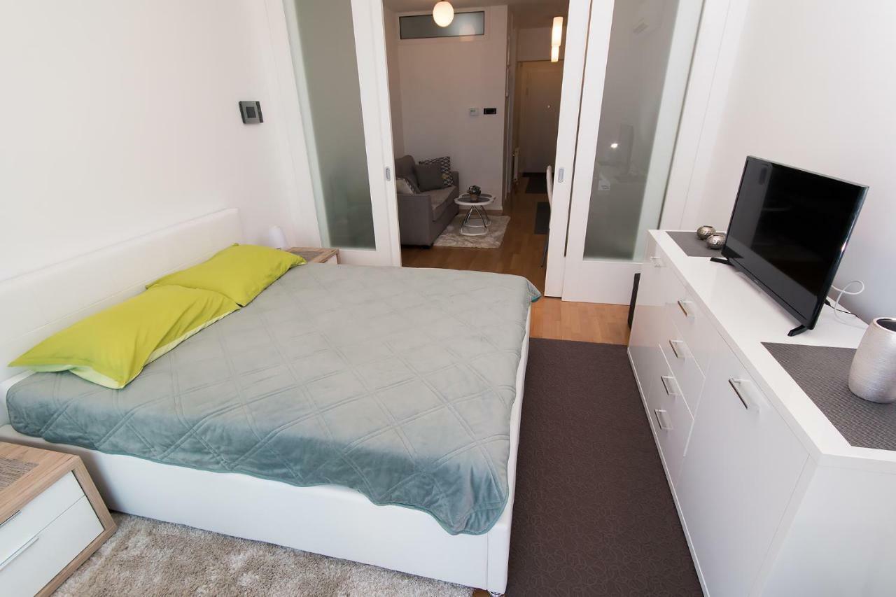 Studio Apartman Bella Apartment Zagreb Exterior photo